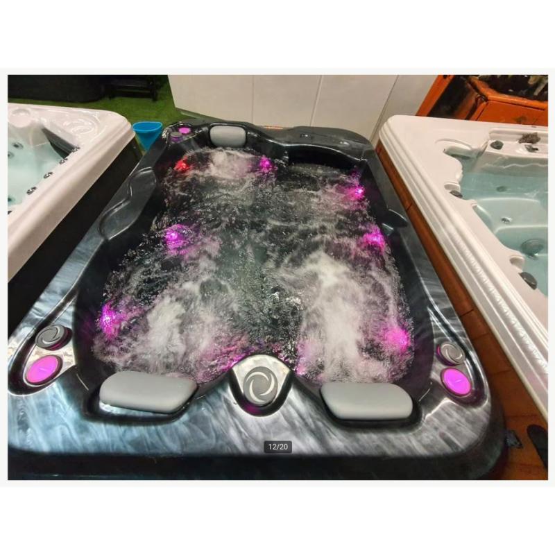 ‼️ 3 persoons jacuzzi NIEUWSTAAT NIEUWSTE MODEL BALBOA