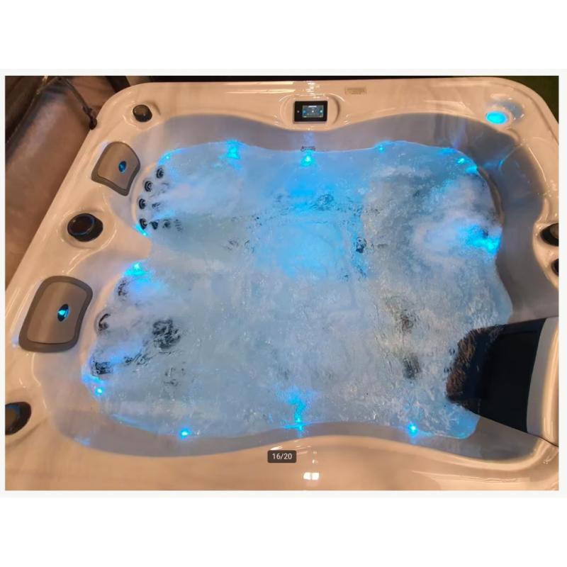 all seas spa 3 persoons????DUURSTE MERK SPAS TER WERELD