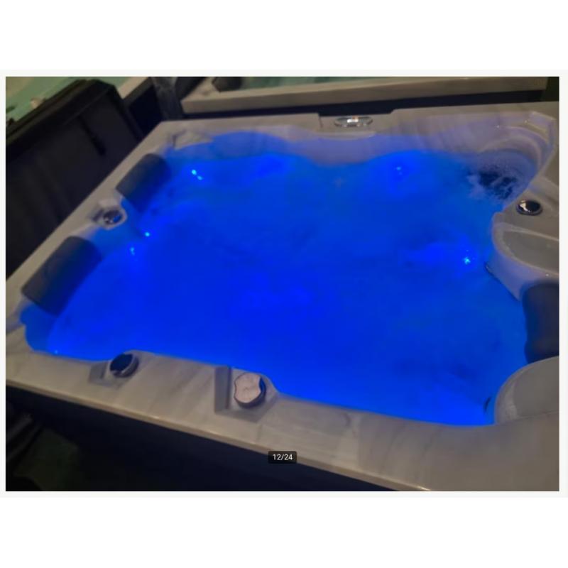 Amerikaanse spa ‼️Infinitas spa‼️prachtige 3 pers jacuzzi ‼️