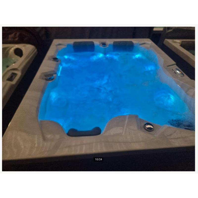 Amerikaanse spa ‼️Infinitas spa‼️prachtige 3 pers jacuzzi ‼️