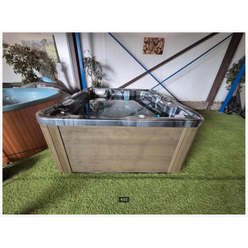 Balboa spa aanbieding nu 3995 DIRECT LEVERBAAR