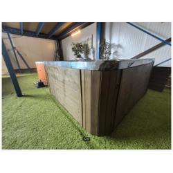 Balboa spa aanbieding nu 3995 DIRECT LEVERBAAR