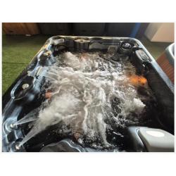 Balboa spa aanbieding nu 3995 DIRECT LEVERBAAR