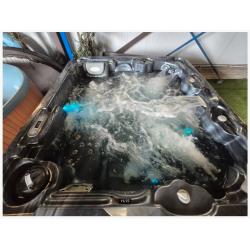 Balboa spa aanbieding nu 3995 DIRECT LEVERBAAR