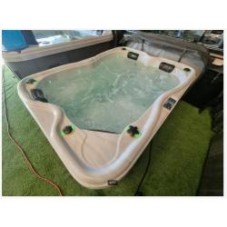 3 persoons jacuzzi nieuwste model VANDAAG NOG BEZORGD