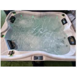 3 persoons jacuzzi nieuwste model VANDAAG NOG BEZORGD