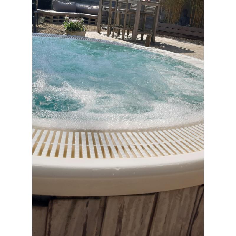 Spa met overloop