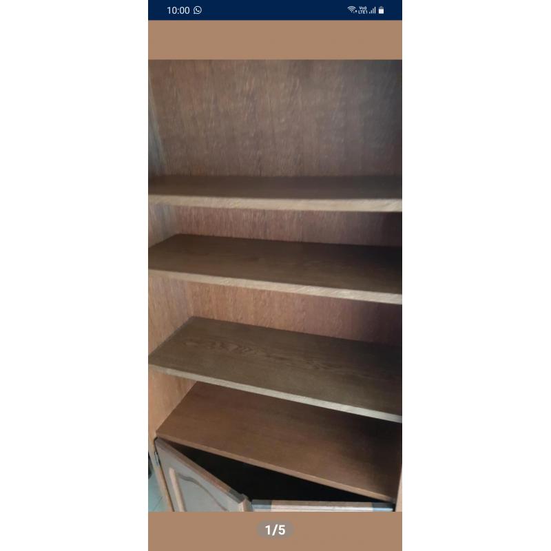 Boekenkast te koop