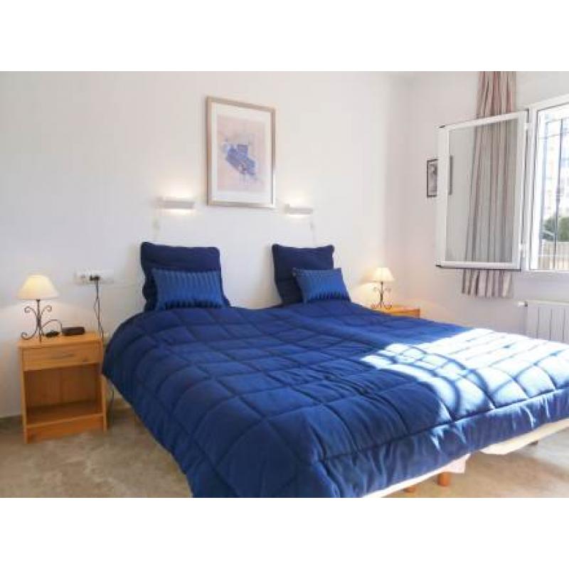 AAN GOLFBAAN LUXE VILLA PRIVE ZWEMBAD SPANJE COSTA BLANCA TE HUUR