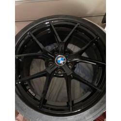 ZWARTE 18” OZ SPARCO PODIO VELGEN MET MICHELIN BANDEN VOOR BMW 1 & 2 GRAN COUPE