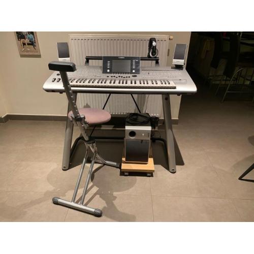 KEYBOARD YAMAHA XXL TYROS4