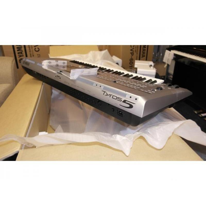 Yamaha Genos XXL- Tyros 5,4, Korg Pa4X, Ketron SD9/SD60, Motif XF8, Nord Stage 3