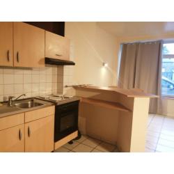 BERTRIX: Opbrengstpand met 1 appartement en 1 triplex – VAS1346