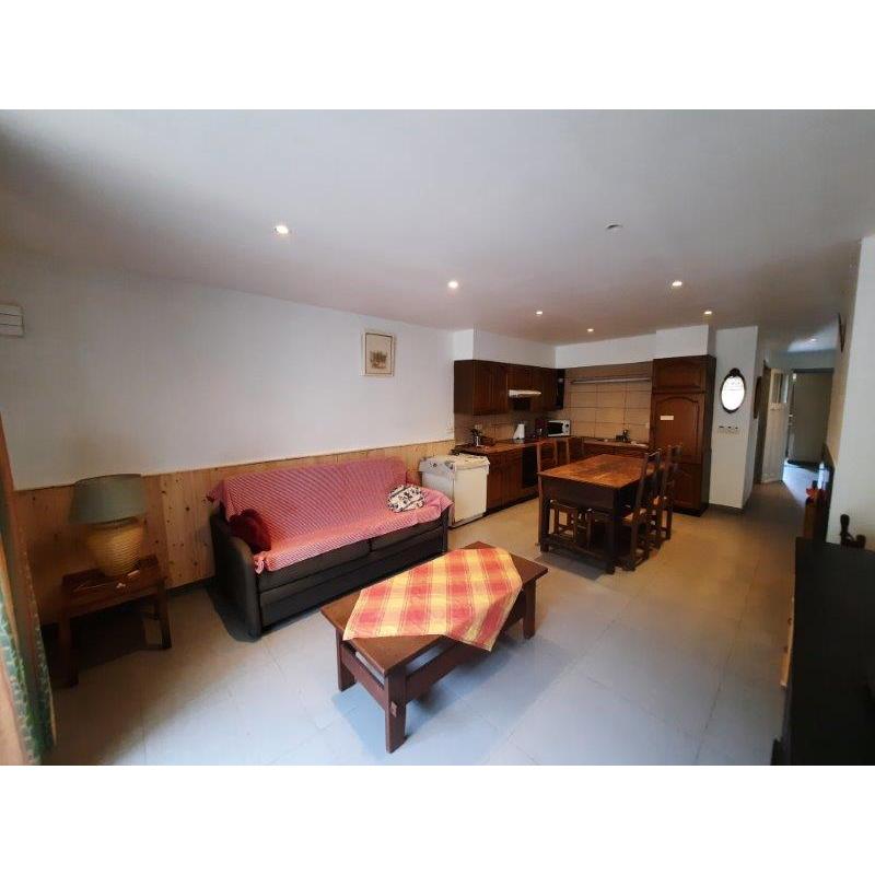 BAILLAMONT (Bièvre): Ardeense woning met studio en appartement – VAS1380