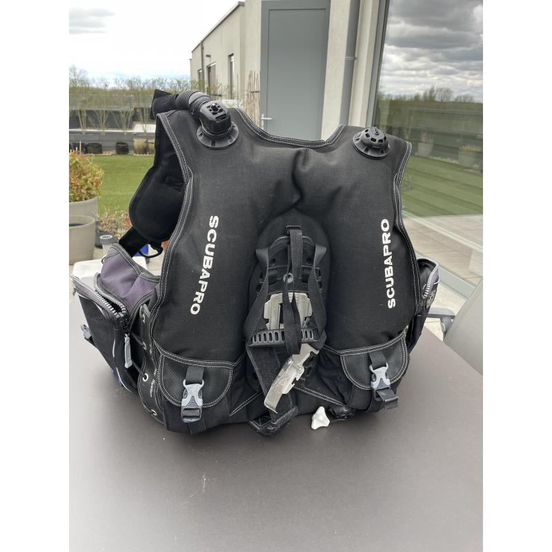 BCD SCUBAPRO T-BLACK
