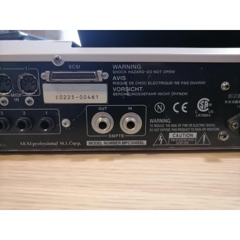 Akai MPC2000XL Sampler/Sequencer