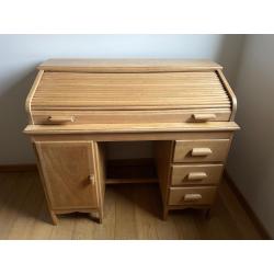 Charmante secretaire