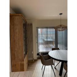 kwaliteitsvolle barkast met verlichting