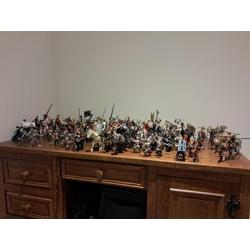 Grote unieke collectie Schleich ridders (> 130 stuks)   kasteel  .....