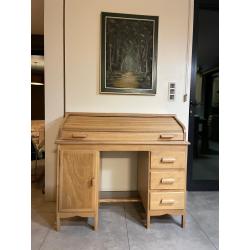 Charmante secretaire