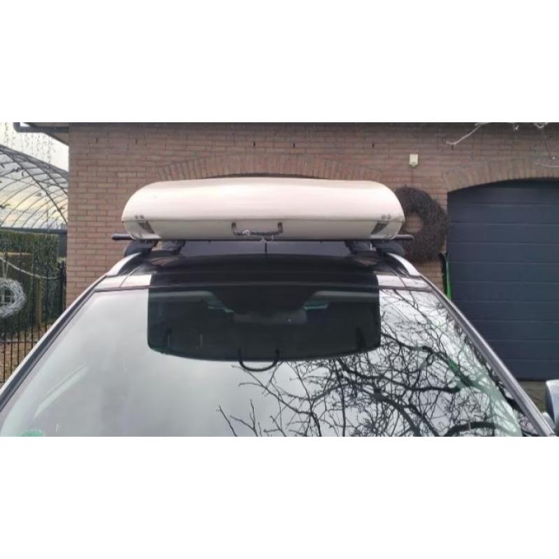 zeer degelijke dakkoffer merk deckline