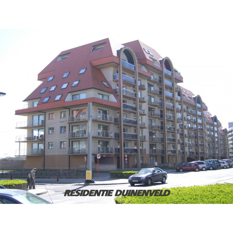 Nieuwpoort vakantie nieuw ingericht appartement met garage, dijk op 90m