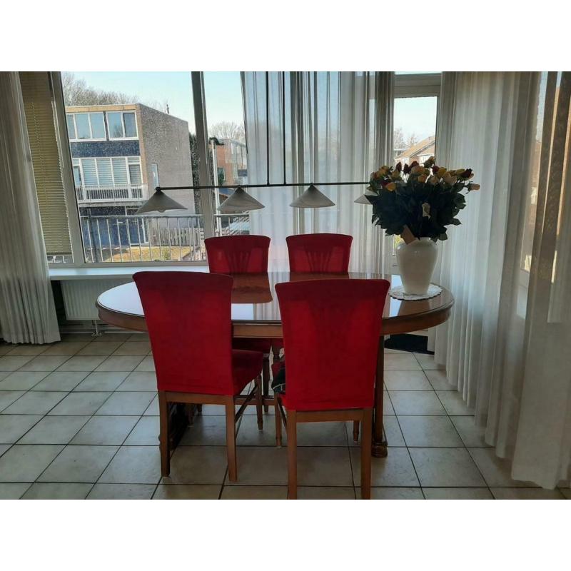 4 persoonseettafel naar Italiaans design