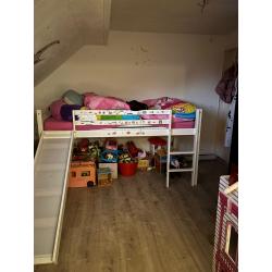 Zeer ruime duplex te huur