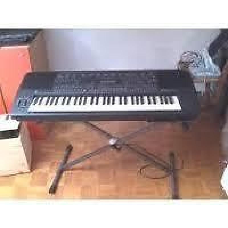 Yamaha PSR 5700