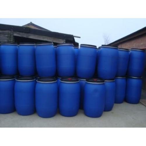 Blauwe vaten van 220 L met deksel ( Tonnen,Vaten )