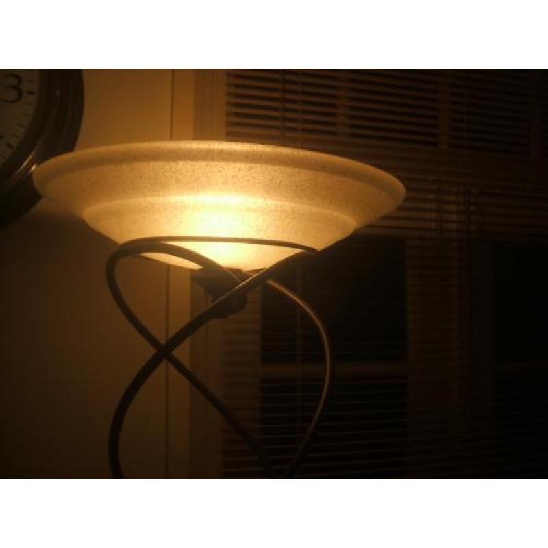 Moet weg ivm scheiding VLOERLAMP MET DIMMER