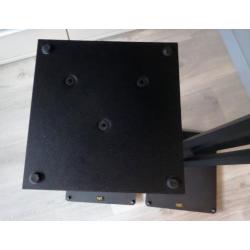 luidspreker stands - api -
