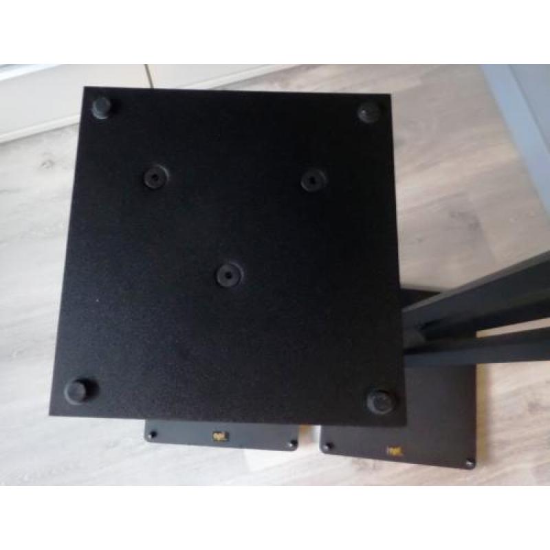 luidspreker stands - api -