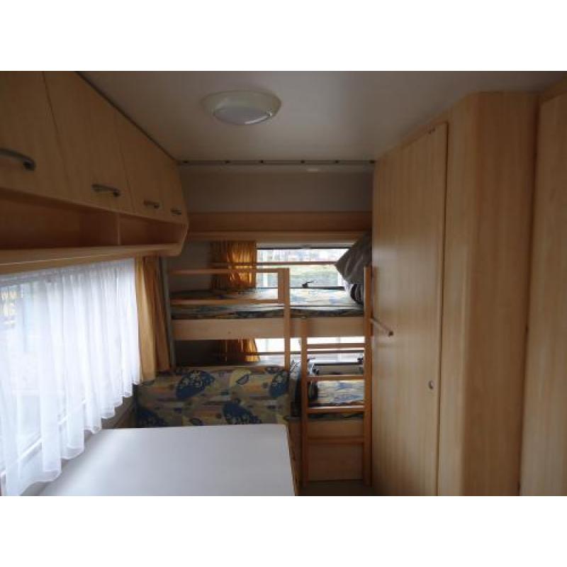 Beyerland 490 met stapelbed