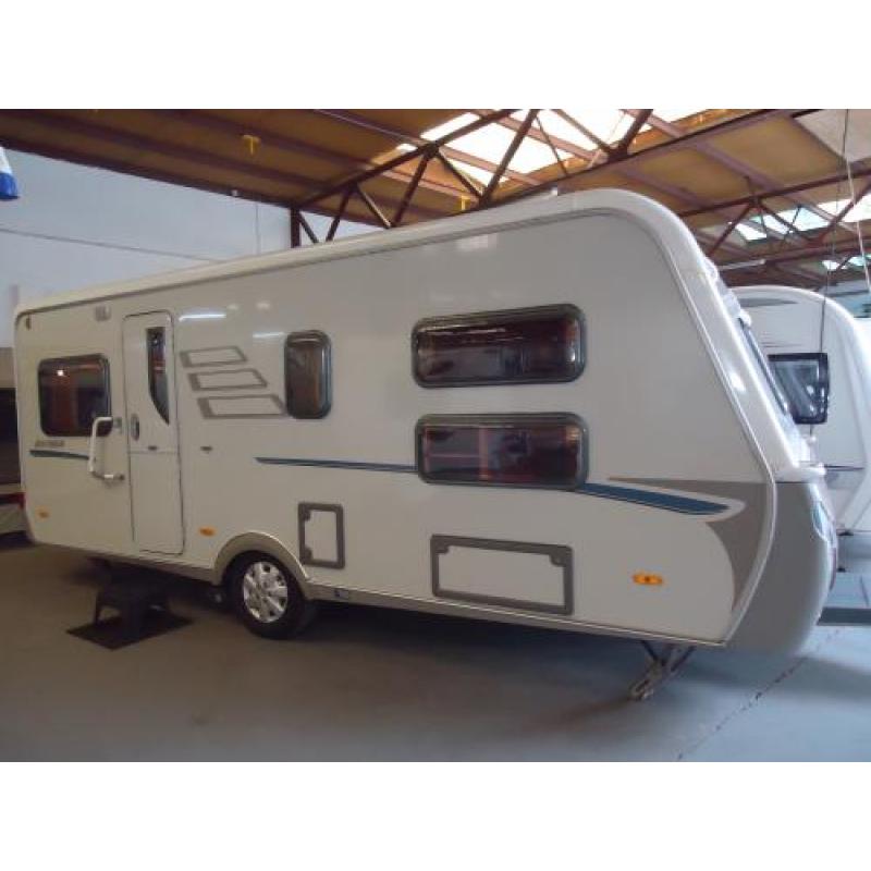 Eriba  540 met stapelbed