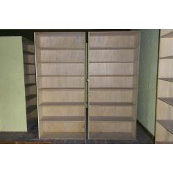 Houten bibliotheekkasten