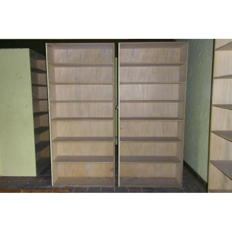 Houten bibliotheekkasten