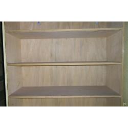 Houten bibliotheekkasten