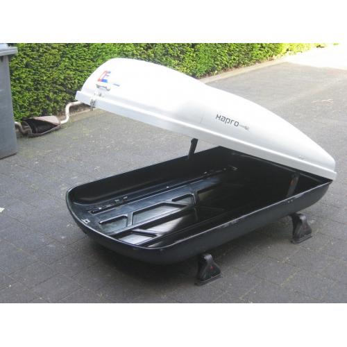 Dakkoffer Hapro Roady incl dakdragers  Te koop dakkoffer, merk Hapro Roady, met bijbehorende originele dakdrager van Mitsubishi. Buitenmate