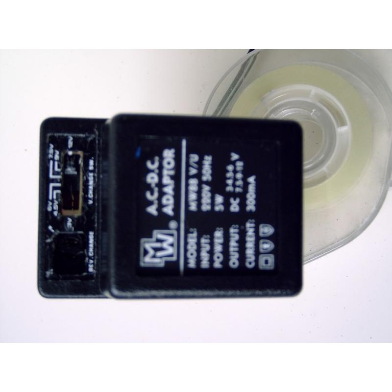 Motorola SPN5038A Reislader   Motorola SPN5038A Reislader GESCHIKT VOOR:Motorola: V710 V630 V600 V557 V551 V525 V505 V500 V400 V3