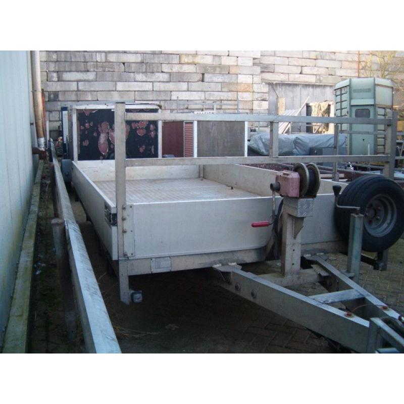 motortrailer voor 2 motoren.   te koop. motortrailer voor 2 mooren. incl oprijplank (niet op foto zichtbaar). prijs 500,00 eu