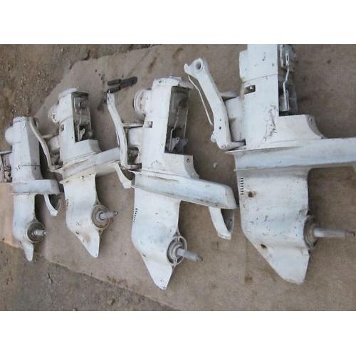 Nette gereviseerde 25 pk buitenboordmotor   Nette gereviseerde 25 pk Yamaha buitenboortmotor Motor met elektrische start en handmatige start Mo