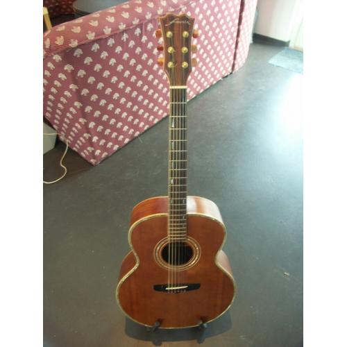 Te Koop: Mooie Hudson HD1 akoestische gitaar
 
  Nieuwprijs: 185 euro. Perfecte staat. Weinig gebruikt. Eventueel ruilen tegen een telecaster gita