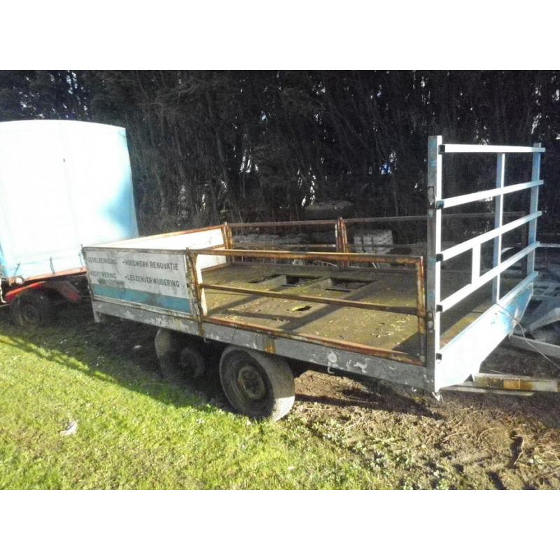 anssems met rode hoge huif   anssems met rode hoge huif, afm 300x150x h 200 cm metvwerrzwaard frame,en zware zijplanken, zeer we