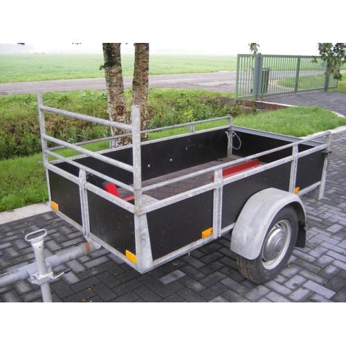 Nette aanhangwagen met demontabele huif  Auto onderdelen en diversen > Aanhangers Kenmerken: Conditie: Gebruikt Levering: Ophalen Soort: 