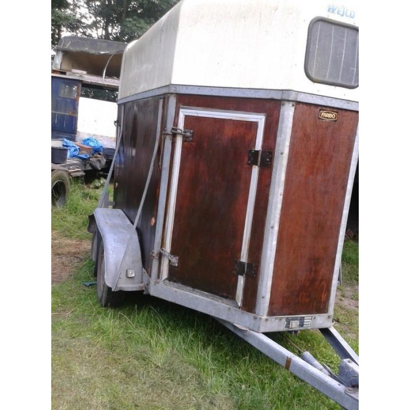 Alpen Kreuzer verbouwd tot bagage wagen.  Goede Alpen Kreuzer te koop, deze is verbouwd tot bagage wagen. Onderstel is in hele goede staat, ba