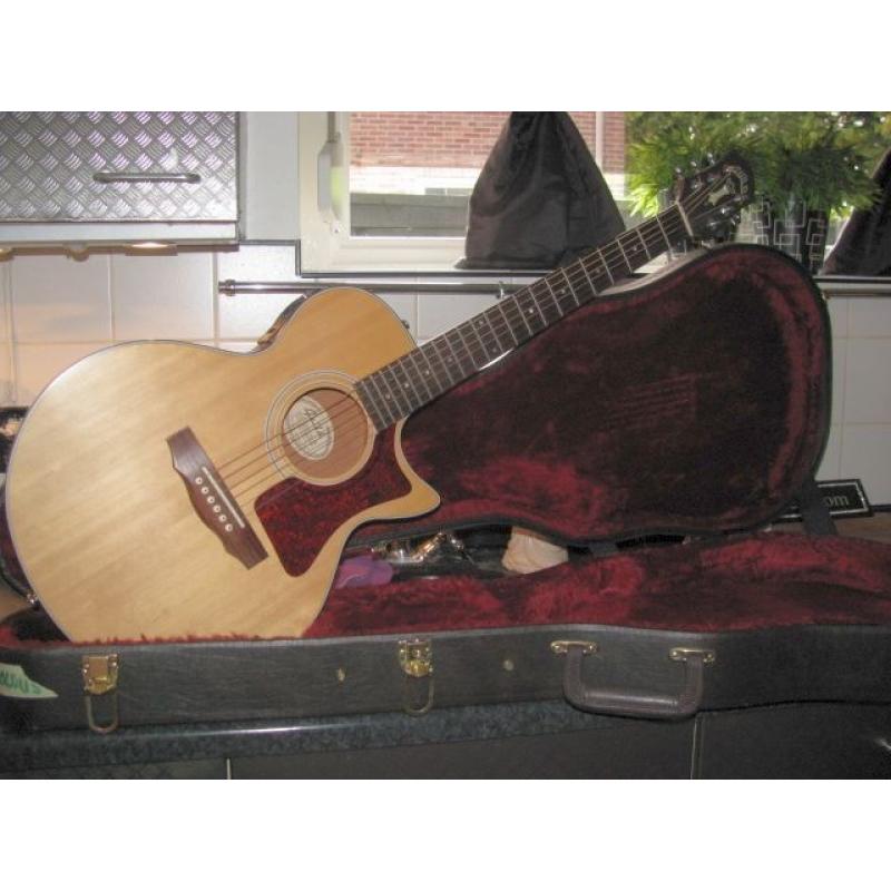 Ibanez Concord 12 string Jumbo 1971 Vintage   model 698-12, geweldige kopie van gibson J 200. klinkt ook beter als een veel duurdere Guild. z
