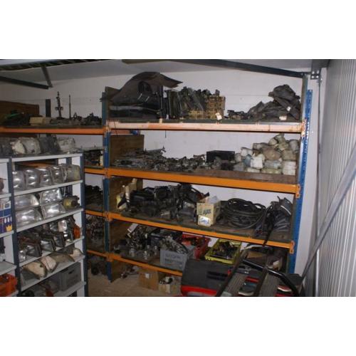 Nissan dakdragers   Te Koop originele Dakdragers Nissan Primera sedan uitvoering (bouwjaar 1997- 2001) . De d