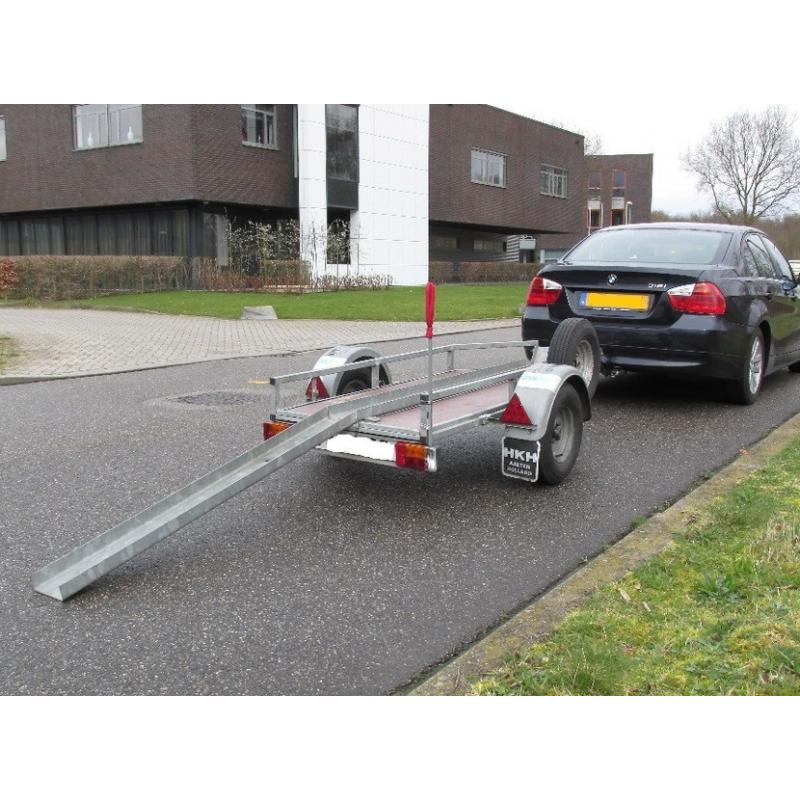 Humbaur aanhangwagen   Merk, humbaur HT2000 Bouwjaar 2010 Bakmaat 185x305 Laadvermogen 2000kg Alle borden kunnen o