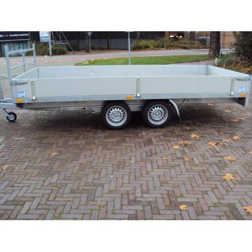 Goede aanhanger met nieuwe banden enz   Aanhager zo goed als bijna klaar moet nog een rek van voren op eventueel bakmaat 1M beed 1.75 LangZ